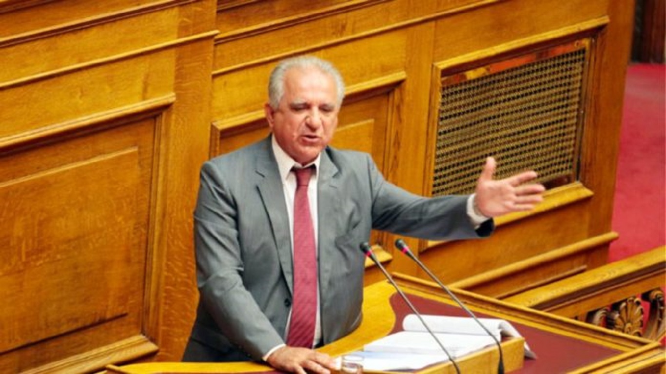 Χιλιάδες πολίτες δεν έχουν να πληρώσουν το ρεύμα την στιγμή που σύζυγος βουλευτή της ΝΔ «έκλεβε» την ΔΕΗ 5 χρόνια!