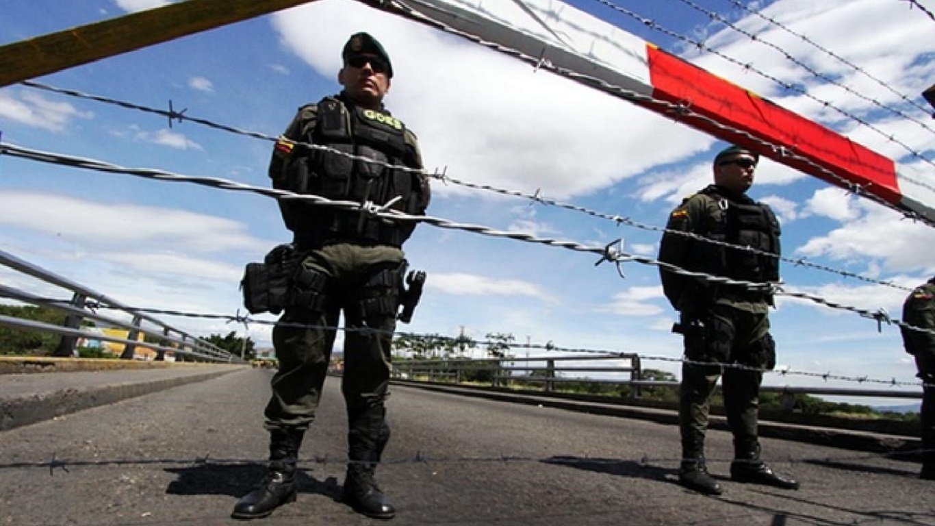 Βενεζουέλα: Εντολή να κλείσουν τα σύνορα με Κολομβία