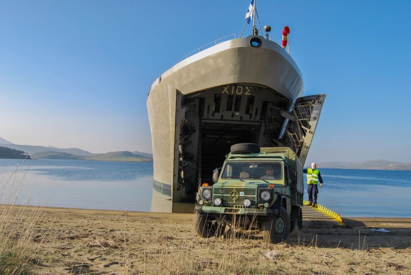 Βίντεο: Σε ετοιμότητα οι Eλληνες πεζοναύτες – «Μάχες» σώμα με σώμα