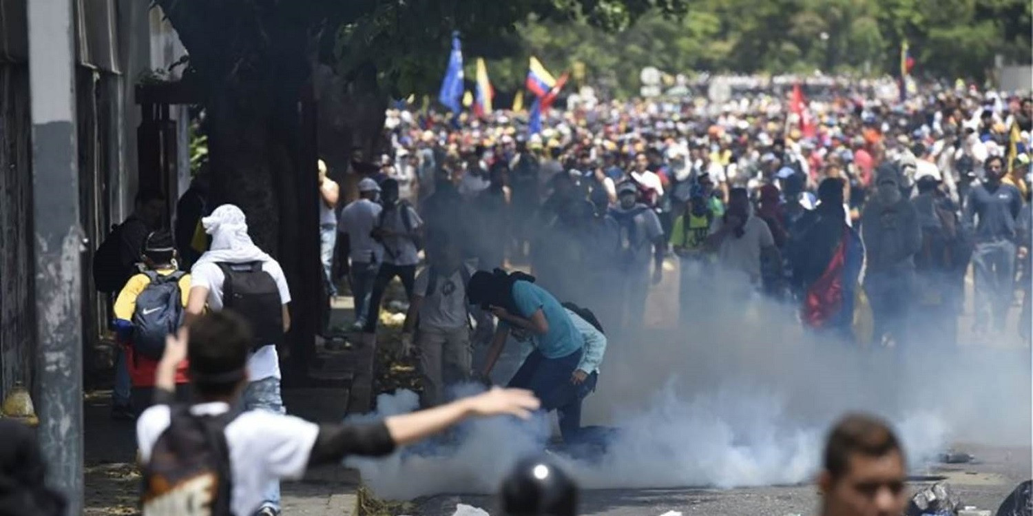 Βενεζουέλα: Η ΕΕ καταδικάζει τις πράξεις βίας και την παρεμπόδιση της ανθρωπιστικής βοήθειας