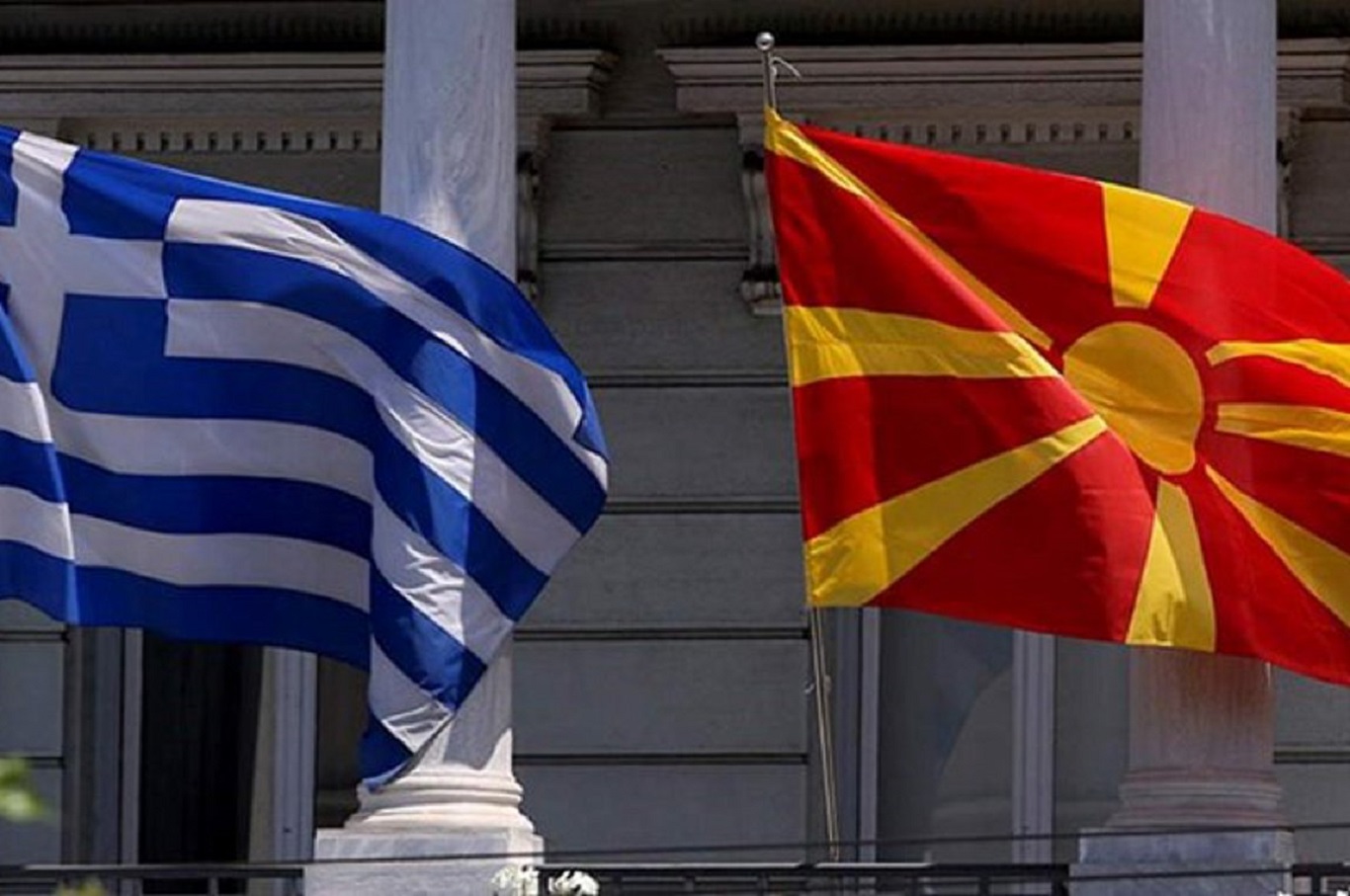 Αντιδρά η ελληνική πρεσβεία στο δημοσίευμα του BBC: «Ιστορικές ανακρίβειες και διαστρεβλώσεις σε βάρος της Ελλάδας»