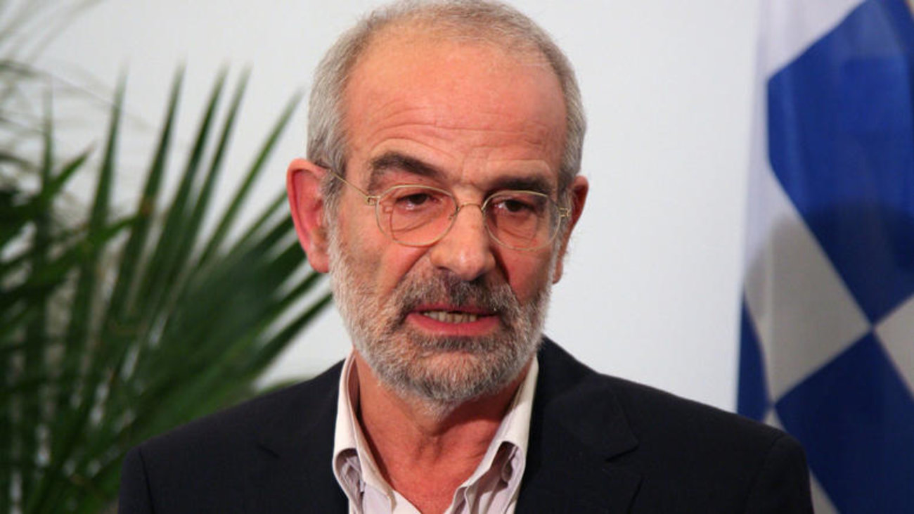 Α.Αλαβάνος: «Η εποχή που ζούμε δεν είναι μόνο περίοδος υποταγής, είναι περίοδος γελοιότητας»