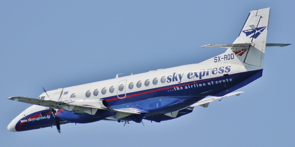 Sky Express: Η προσγείωση θρίλερ, το «κόψιμο» επιβατών από πτήση, οι βαλίτσες που βρέθηκαν αλλού και άλλες ιστορίες…