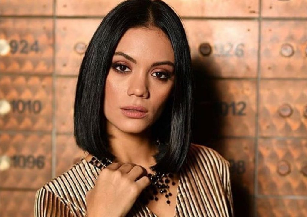 Ερωτευμένη δηλώνει η Άννα Αμανατίδου (φωτο)