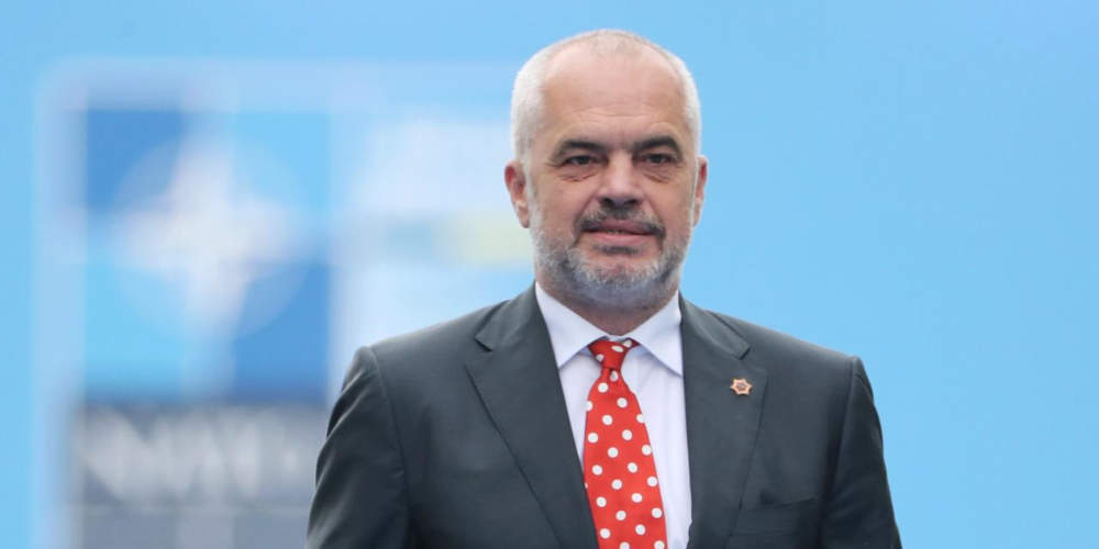 Χάος στην Αλβανία: Την παραίτηση του Ράμα και την φυγή του από την χώρα ζητά η αντιπολίτευση