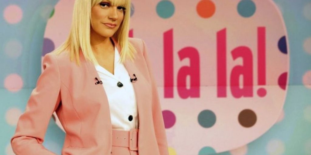 Σάσα Σταμάτη: Επιστρέφει με εκπομπή έκπληξη; Ποιο κανάλι «πολιορκεί» την παρουσιάστρια