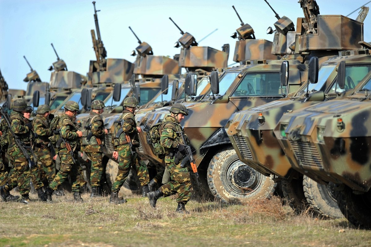 Τα Σκόπια «βλέπουν» στρατιωτική συνεργασία με την Ελλάδα…