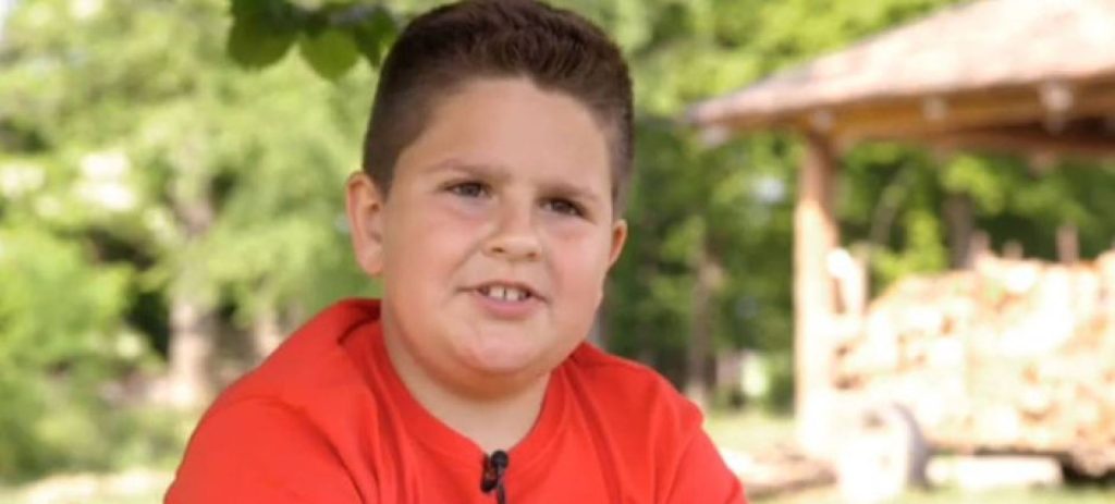 Αυτός είναι ο 9χρονος που «έβαλε κάτω» διάσημο σεφ και τώρα ζει το όνειρό του (βίντεο)