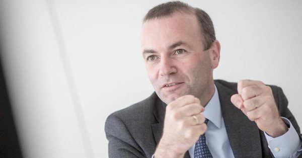 Βέμπερ: «Ανησυχητικό το ότι η Ελλάδα αρνείται το δικαίωμα ψήφου στους 70.000 Έλληνες της Βρετανίας»