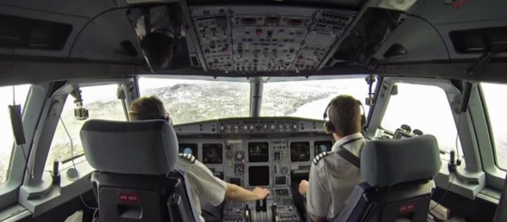 Πιλοτάριζε για μία εικοσαετία μεγάλα αεροσκάφη χωρίς να διαθέτει το απαραίτητο δίπλωμα!