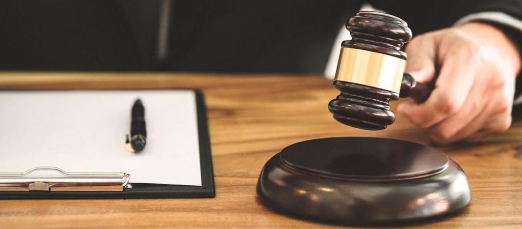 Δικηγόροι: «Η αύξηση του κατώτατου μισθού επιφέρει αυξήσεις στις ασφαλιστικές μας εισφορές»