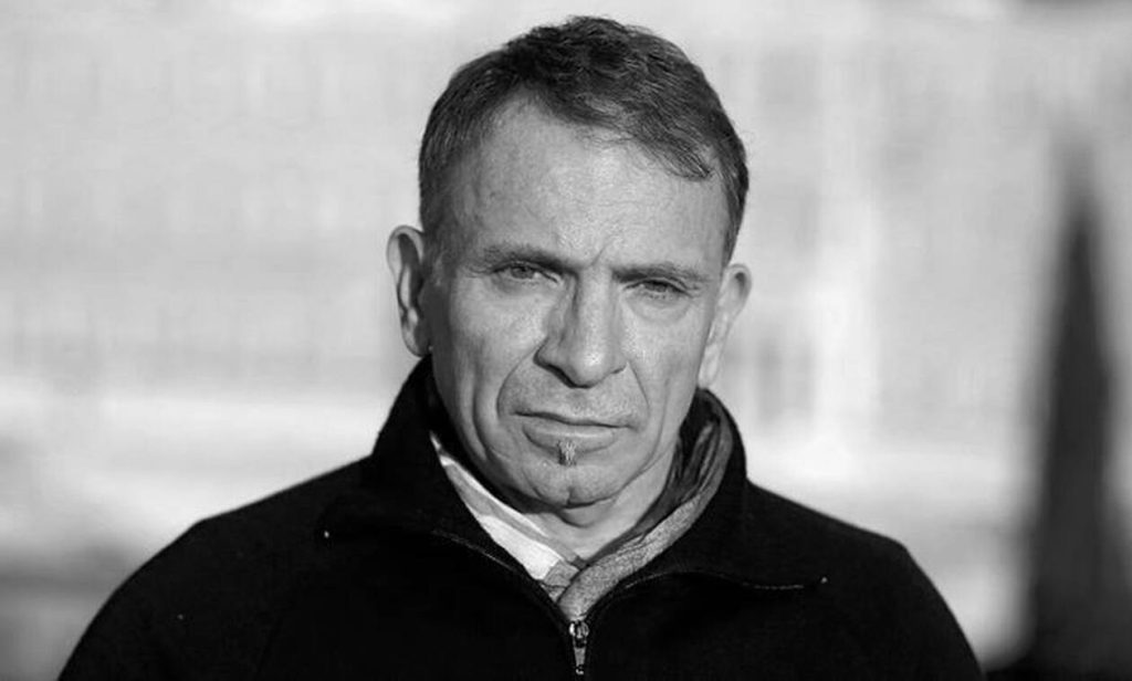 Η φωτογραφία-γροθιά στο στομάχι του Μπεχράκη που «έκοψε» το Facebook-Έκλεισαν τα μάτια μπροστά στην ανθρώπινη εξαθλίωση