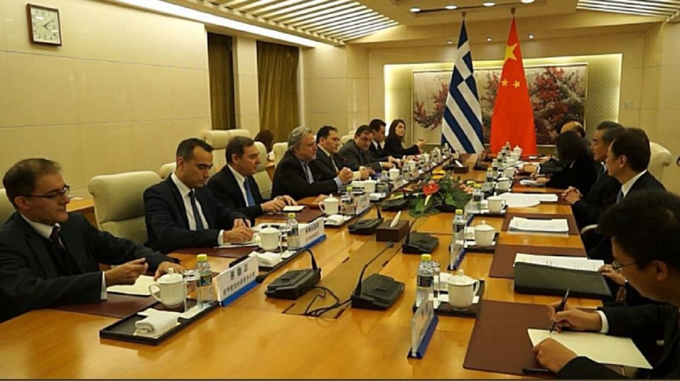 Γ. Κατρούγκαλος – Πεκίνο: Συνάντηση με τον Κινέζο ομόλογό του (φωτο)