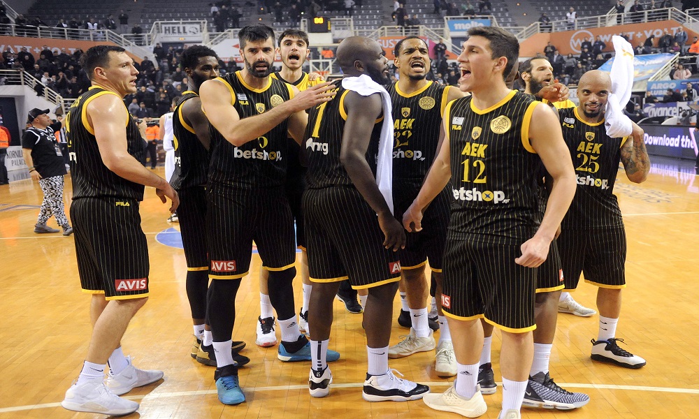Κιτρινόμαυρος οδοστρωτήρας – Βήμα πρόκρισης για την ΑΕΚ με σπουδαίο διπλό 75-84 κόντρα στον ΠΑΟΚ (φώτο-βίντεο)