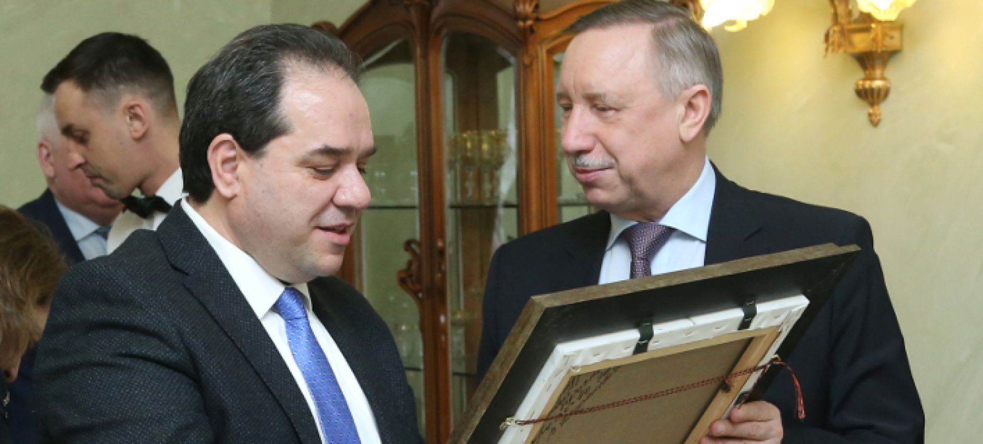 Επίσημη επίσκεψη στη Ρωσία πραγματοποιεί ο διοικητής του Αγίου Όρους Κ.Δήμτσας (φωτό)