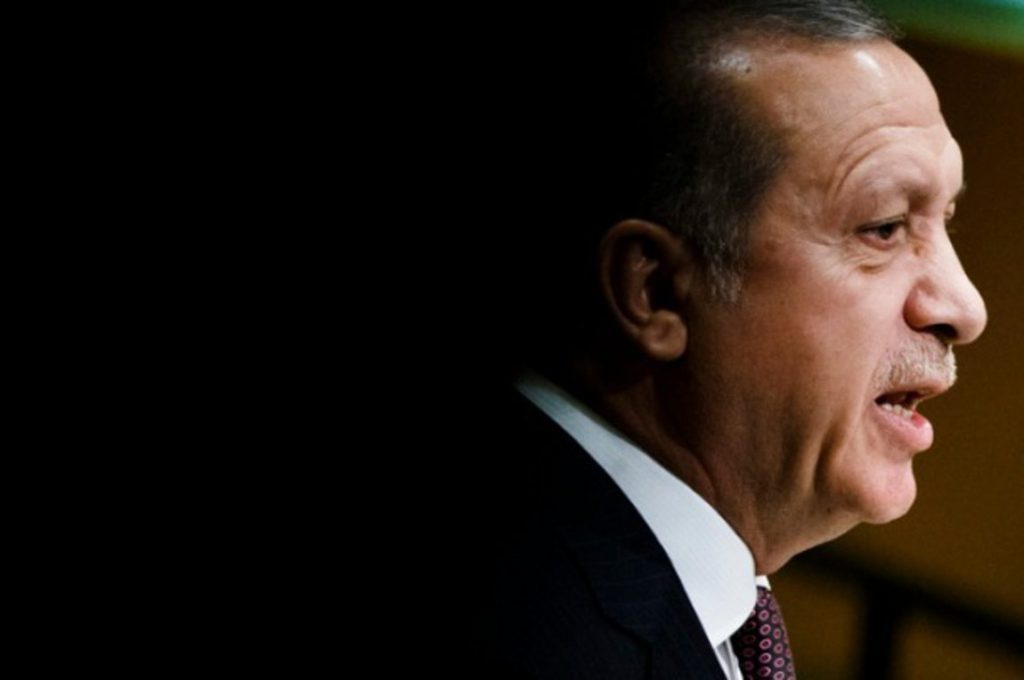 Ετσι κινούνται στην προεκλογική του εκστρατεία ο Ρ.Τ.Ερντογάν- Σκηνές από ταινία δράσης (βίντεο)