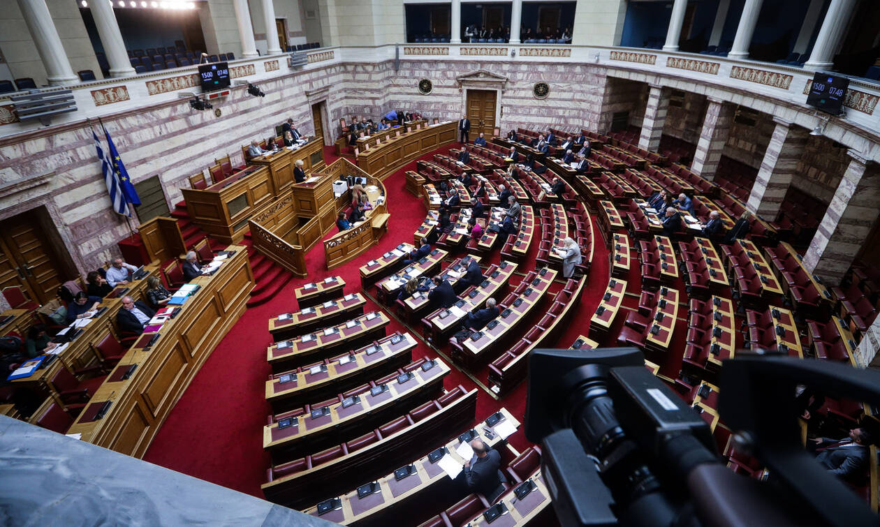 Με την ψήφο 152 βουλευτών εγκρίθηκε η τροπολογία που αυξάνει τις τιμές των φαρμάκων