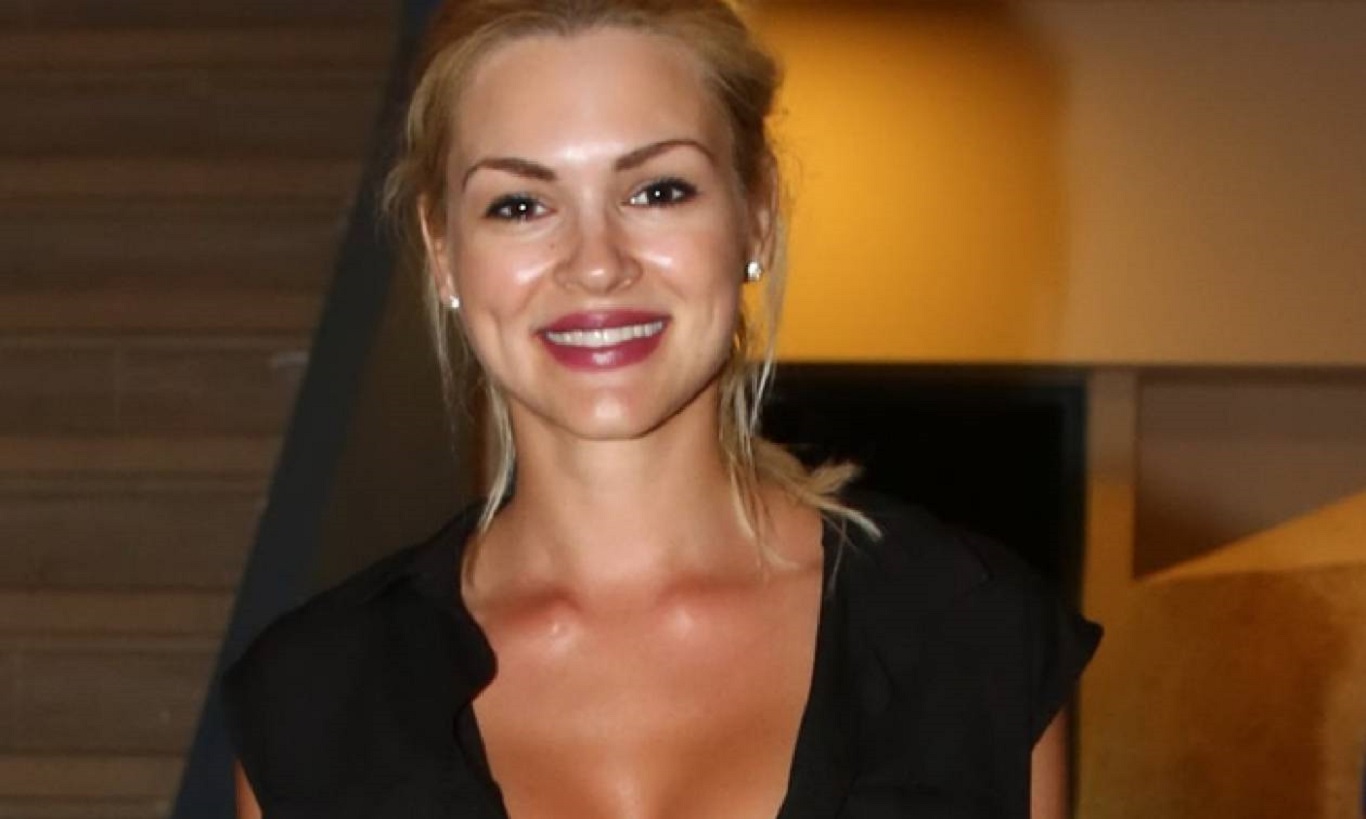 Έξω φρενών η Βίκυ Κάβουρα – Απειλεί με μηνύσεις