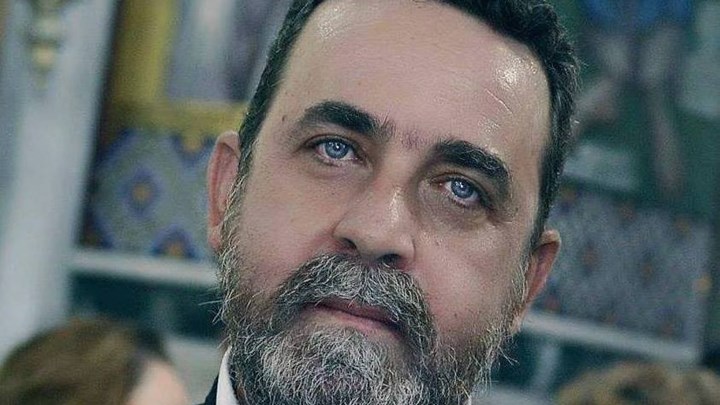 Καθαίρεσαν τον παπά- Χάρλει στον Βόλο λόγω δεύτερου γάμου