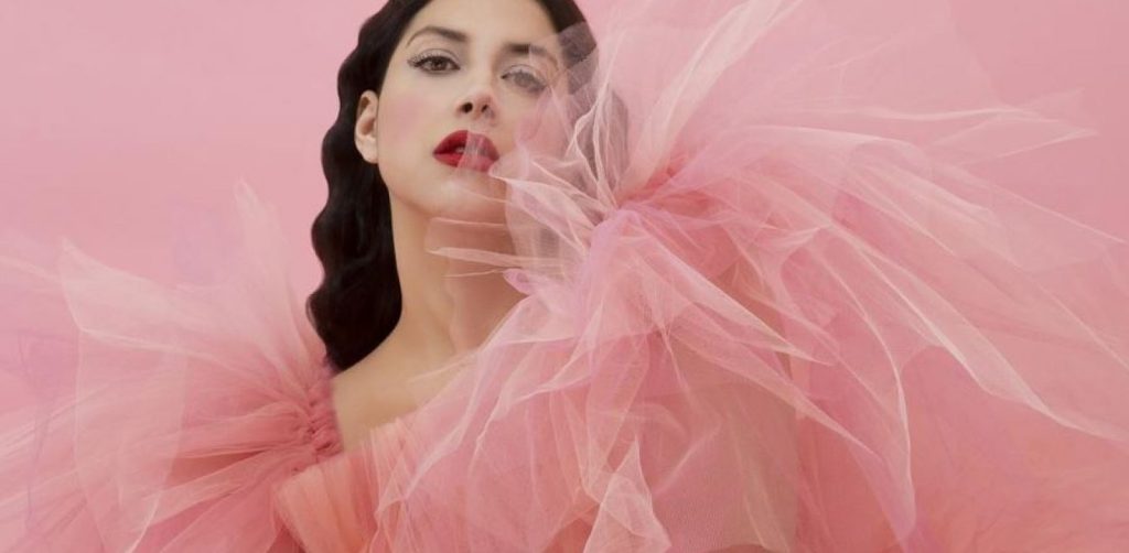 Κατερίνα Ντούσκα: Με τον σύντροφό της στην επίσημη παρουσίαση του τραγουδιού (φωτο)