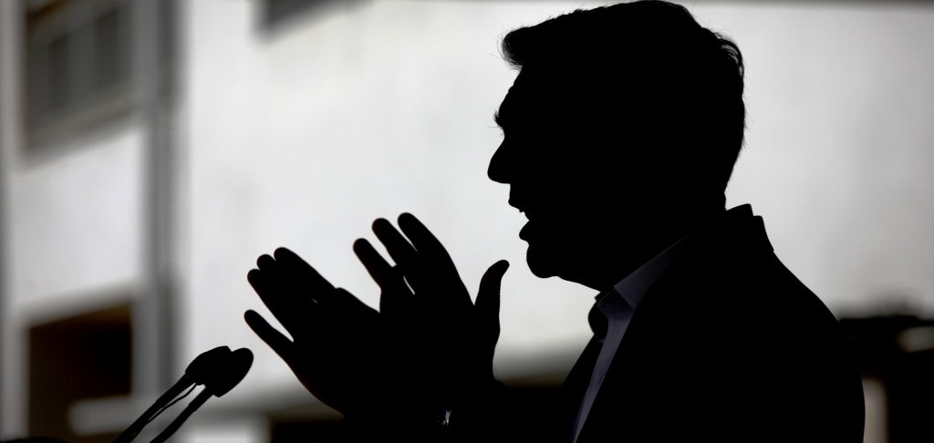 Οργή Τσίπρα για χαρακτηρισμό που του αποδίδουν οι ψηφοφόροι στις δημοσκοπήσεις:  Ποιος είναι ο εφιάλτης του πρωθυπουργού