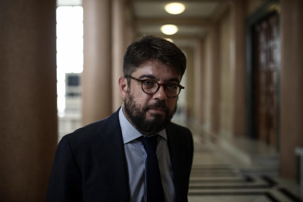 Μ.Καλογήρου για Αραβαντινό: «Ύβρεις, ψεύδη και συκοφαντίες όσα διατύπωσε ο σωφρονιστικός υπάλληλος»