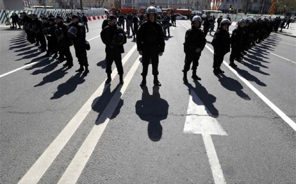 Ρωσία: Στους δρόμους πολίτες κατά της εφαρμογής πιο αυστηρών περιορισμών στο διαδίκτυο