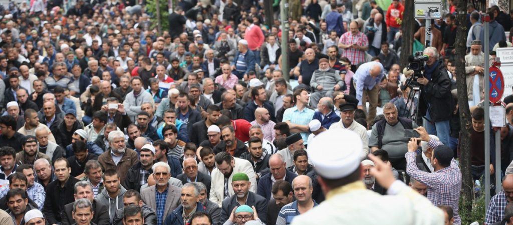 Θα μπορούσε να γίνει ποτέ ένας μουσουλμάνος, καγκελάριος στη Γερμανία; Η απάντηση που προκάλεσε «θύελλα» αντιδράσεων