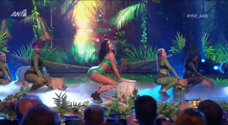 Χαμός με την εμφάνιση της Κατερίνας Στικούδη:  Χόρεψε  και προκάλεσε πανικό!