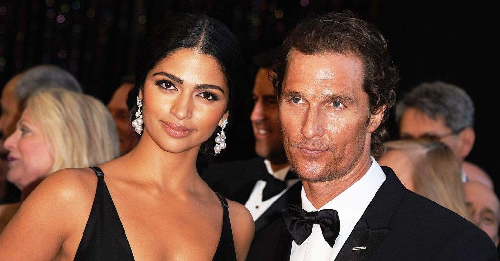 Η «πρωτόγονη» δίαιτα που μεταμόρφωσε το σώμα του Μάθιου ΜακΚόναχι!