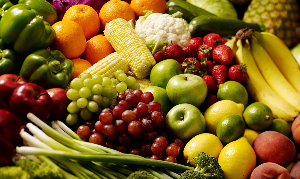 Πέντε φρούτα και λαχανικά που πρέπει να τρως πάντα με τη φλούδα