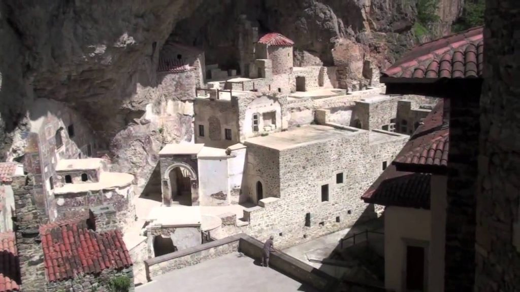 Τουρκικό βίντεο επιβεβαιώνει ότι οι εργασίες στο μοναστήρι της Παναγίας Σουμελά τελειώνουν (βίντεο)