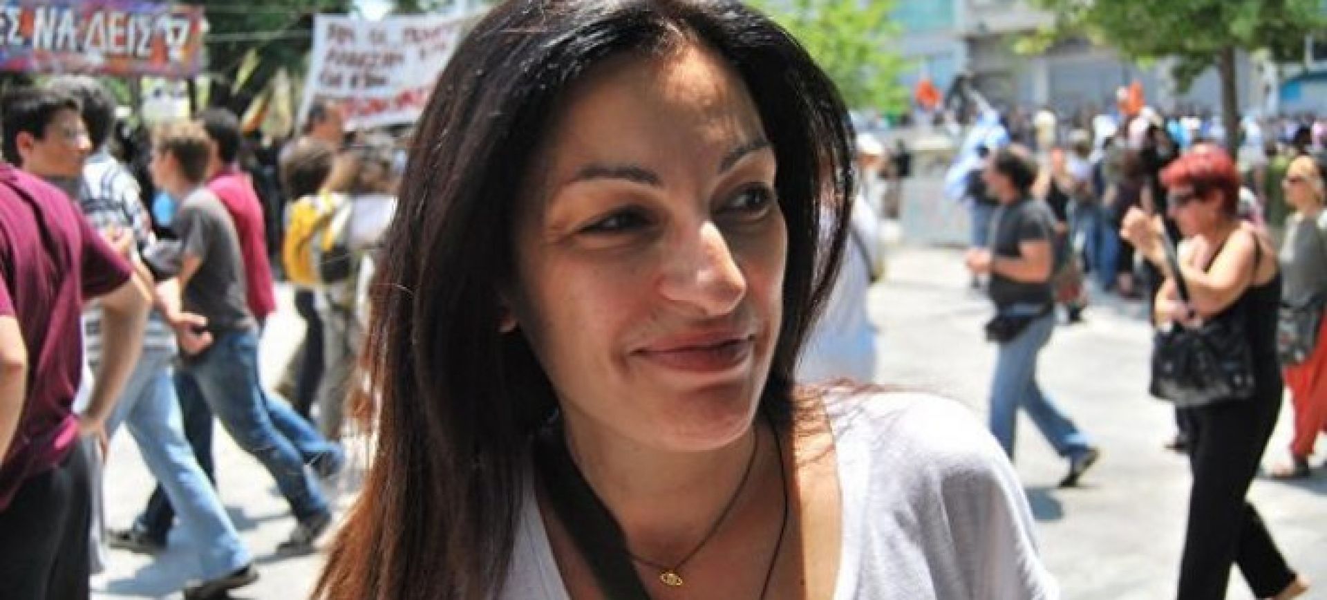 Μυρσίνη Λοϊζου: «Γλωσσικό ατόπημα όσα είχα γράψει για την τρομοκρατία»