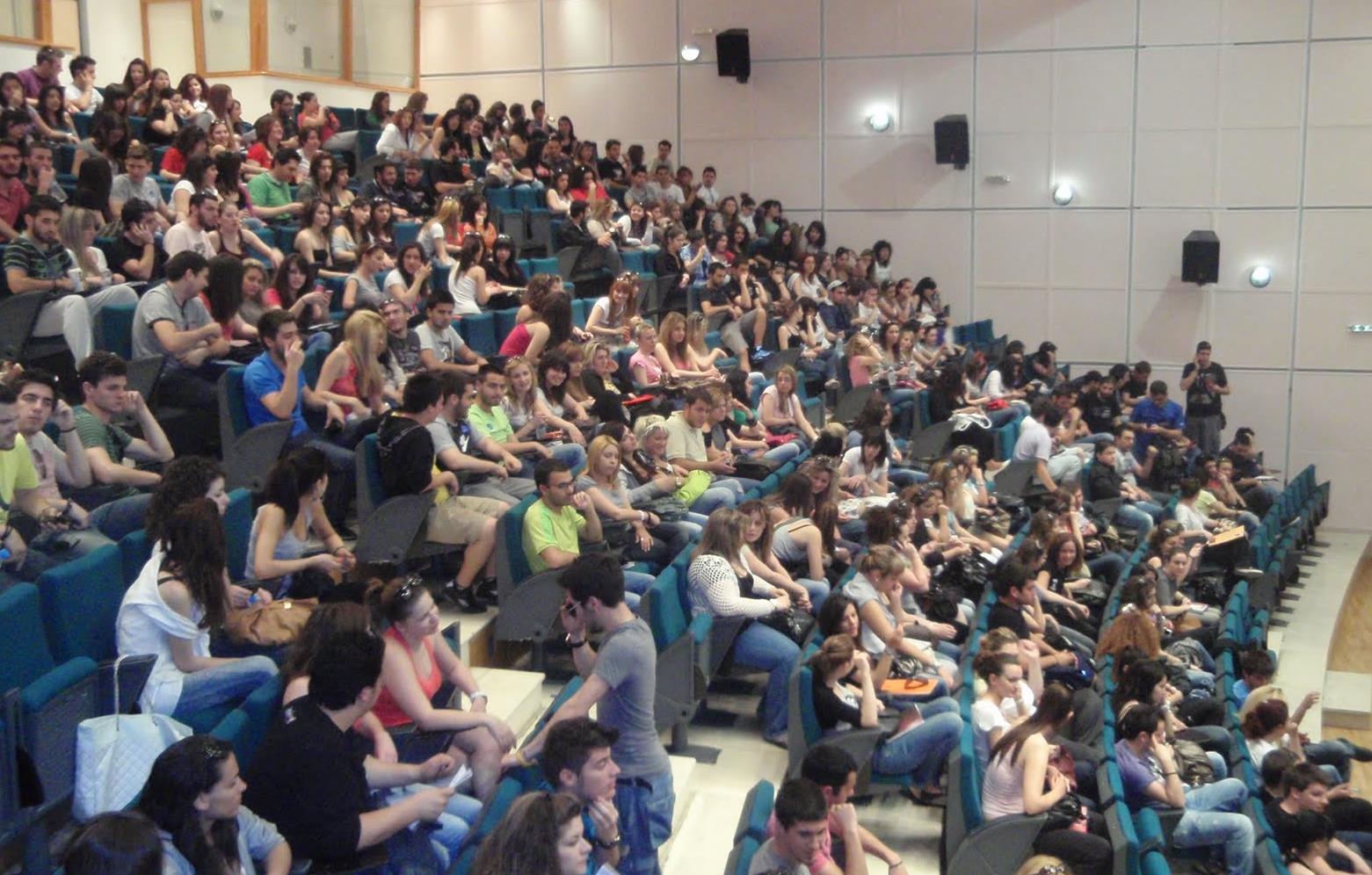 Πανελλήνιες: Αυτό είναι το νέο σύστημα εισαγωγής στα πανεπιστήμια – Τί αλλάζει