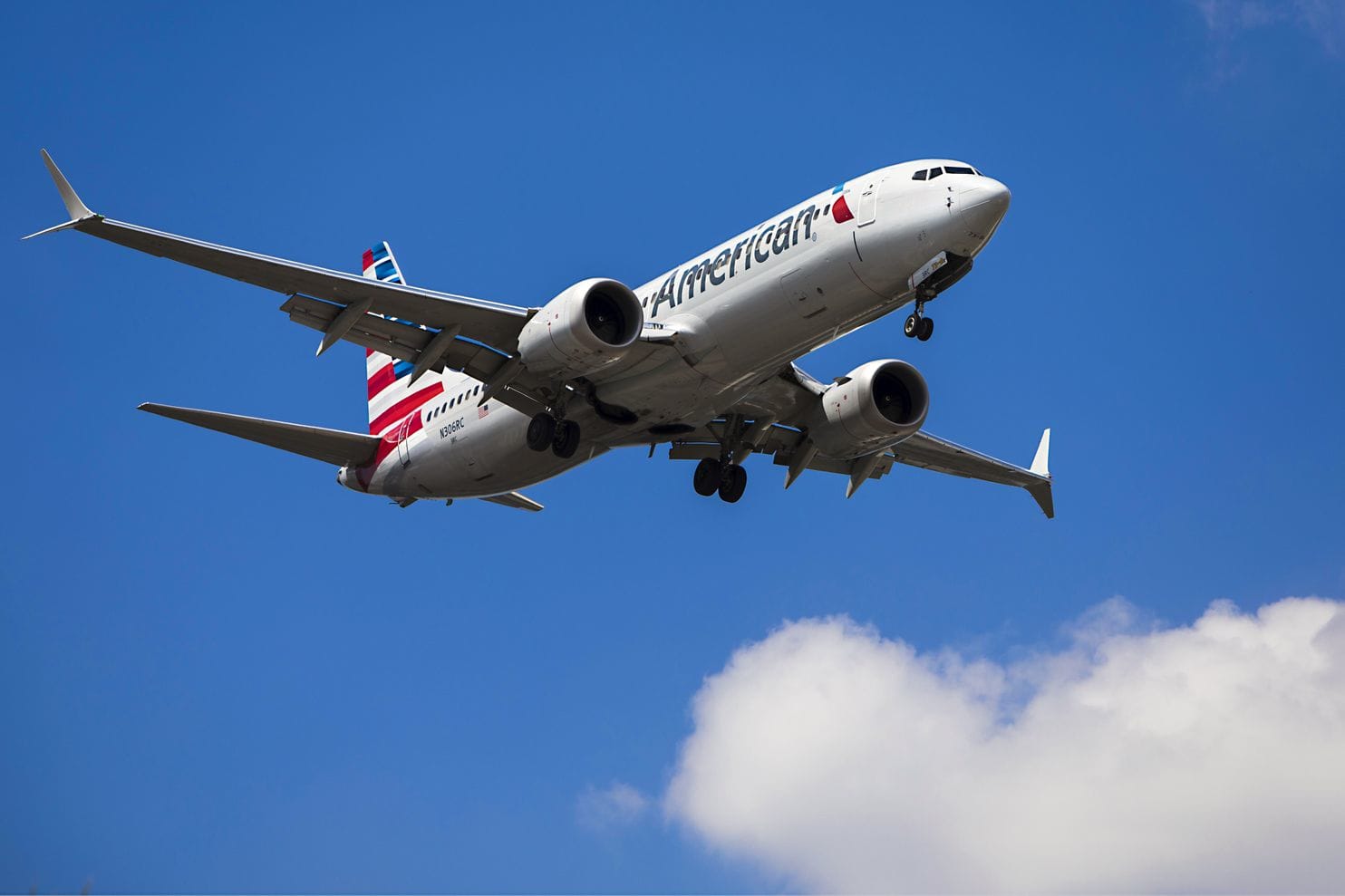 Μετά από δύο αεροπορικές τραγωδίες η Boeing προχωρά σε επανασχεδίαση του λογισμικού πτήσης του 737 MAX-8