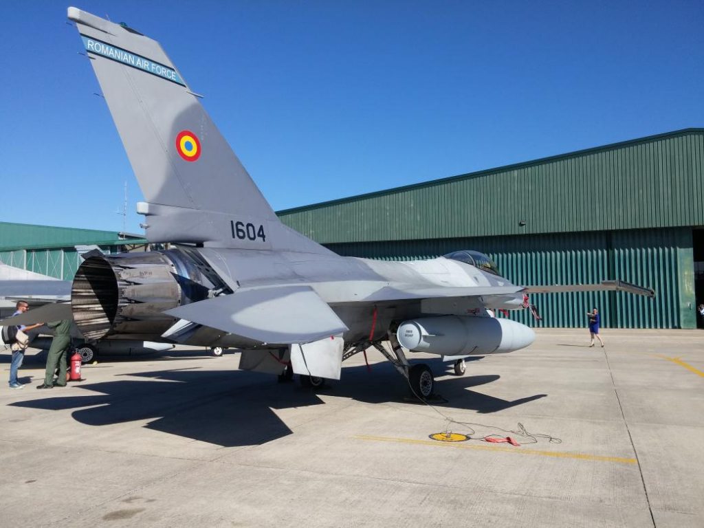 Η Ρουμανία θέλει να αποκτήσει περισσότερα F-16 για την αντικατάσταση των MiG-21