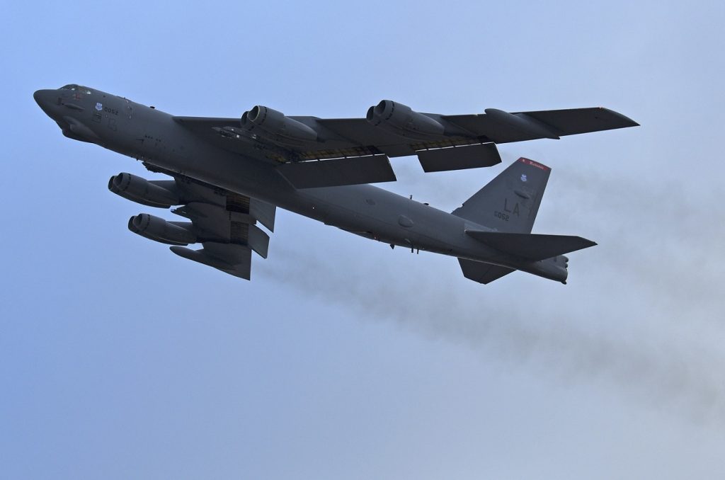 Εμπλοκή στη Βαλτική – Μόσχα: «Αμερικανικό B-52 πραγματοποίησε εικονικό βομβαρδισμό ναυτικής βάσης»