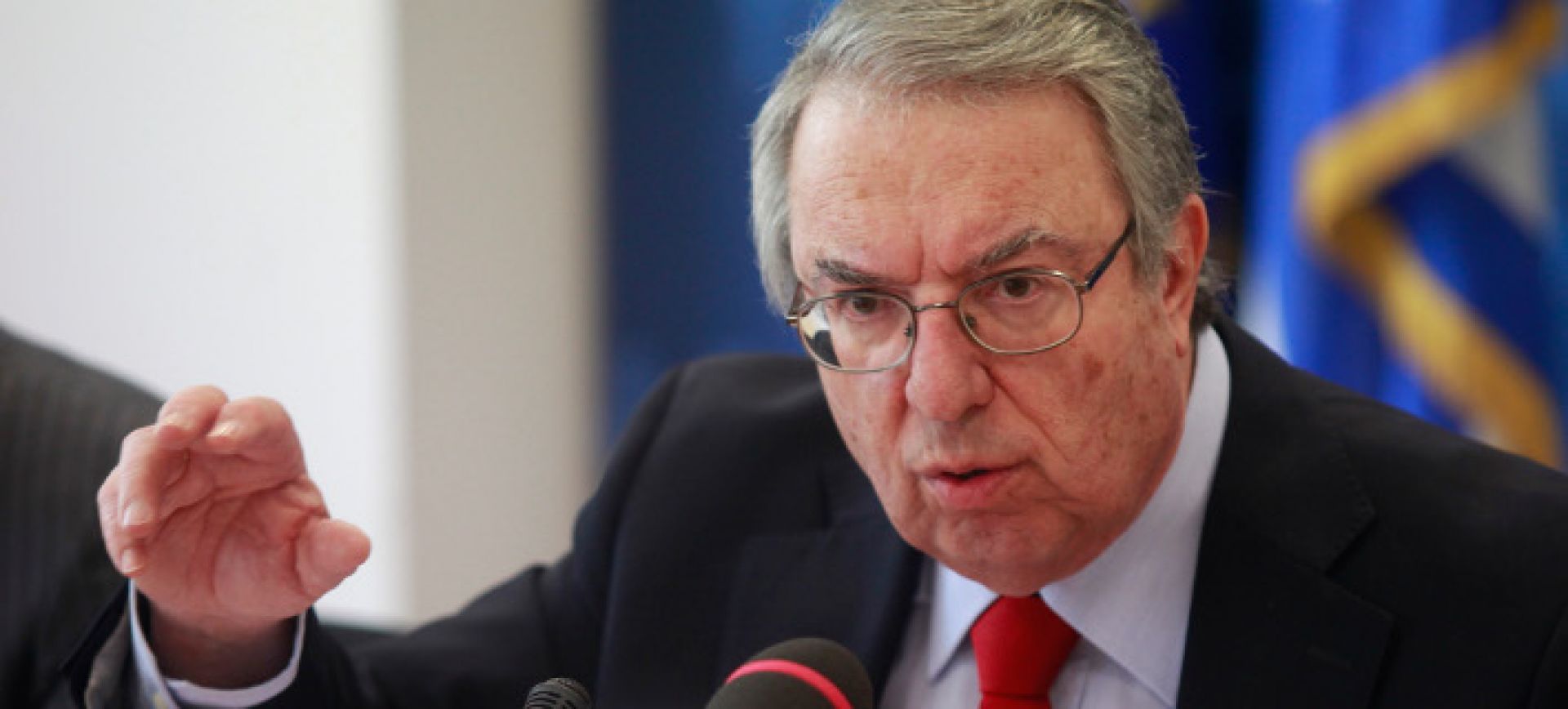 Γ. Μπαμπινιώτης: «Μέγα λάθος η αναγνώριση της γλώσσας των Σκοπίων ως “μακεδονική”»