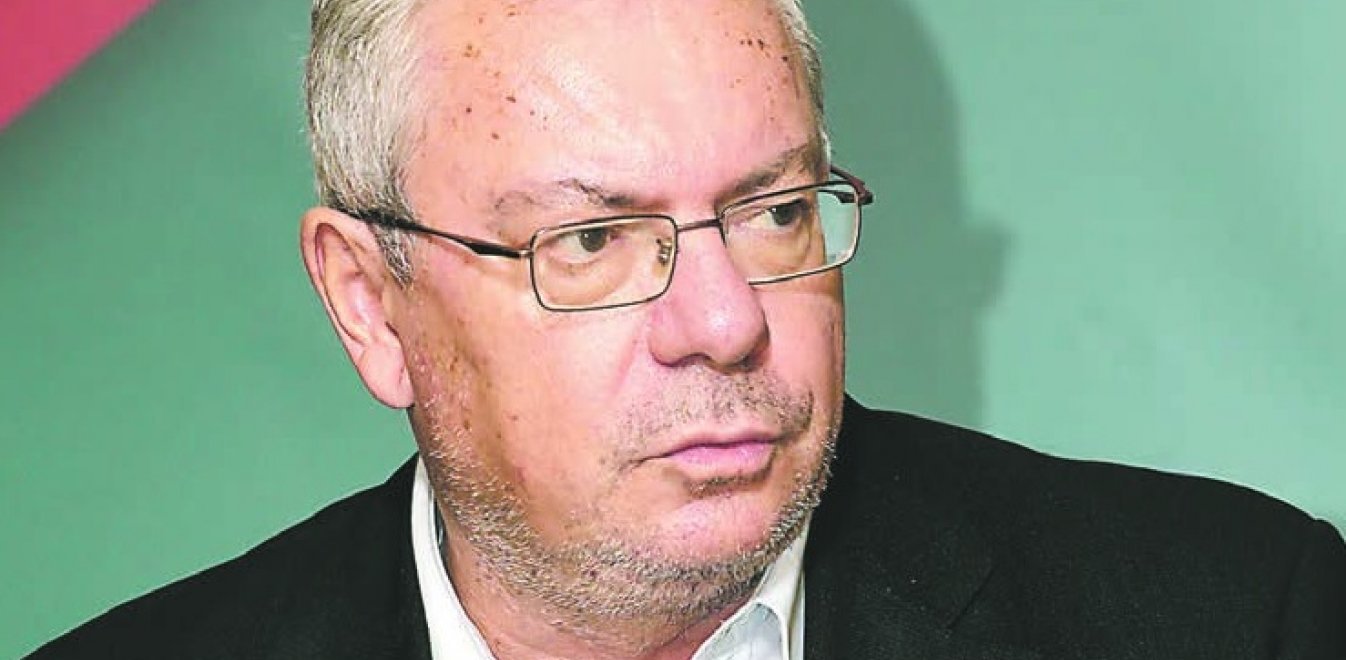 Στ. Μαλέλης κατά ΣΥΡΙΖΑ: «Πιο δεξιά πεθαίνεις από τον Τσίπρα» – Ο Π. Κόκκαλης και ο… θείος του Ευ. Τσακαλώτου (βίντεο)