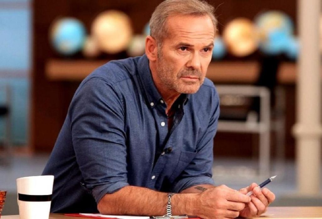 Η… διαφορετική πρεμιέρα του Πέτρου Κωστόπουλου (βίντεο)