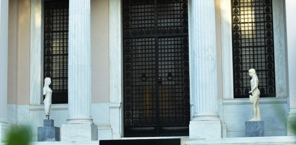 Μαξίμου: «Η ΝΔ παράγει περισσότερα fake news από αυτά που μπορεί να καταναλώσει»