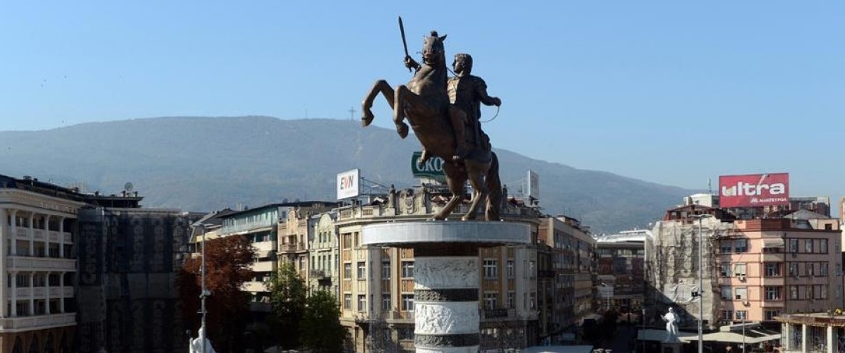 Tα Σκόπια διατηρούν τα φαραωνικά αγάλματα παρά τη Συμφωνία των Πρεσπών (φώτο)