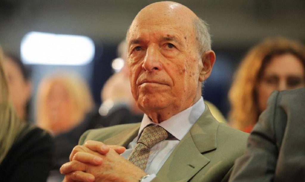 Αιχμές Κ. Σημίτη κατά ΣΥΡΙΖΑ: «Τηρούν απόλυτη σιωπή για τις επιδιώξεις τους για τις ευρωεκλογές»