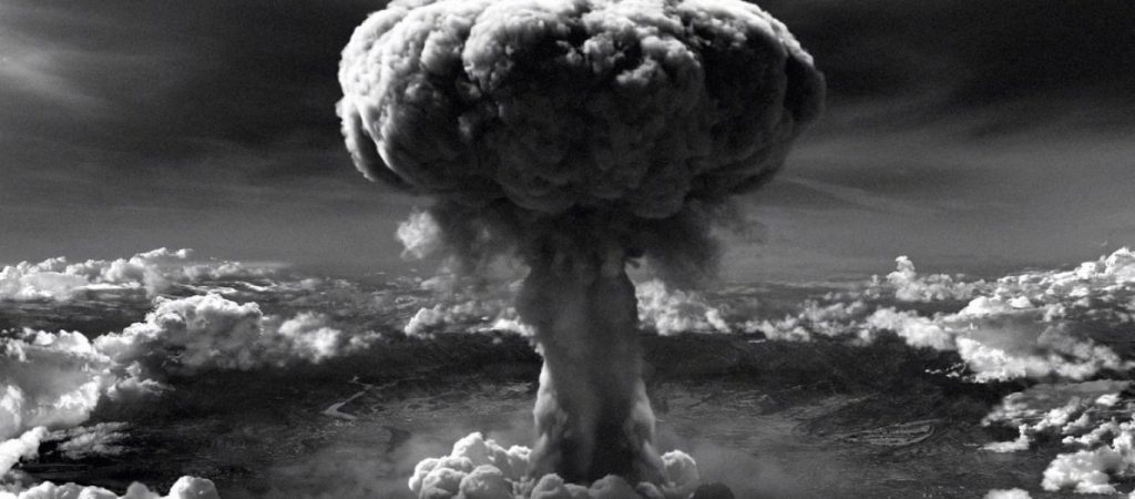 Δείτε εντυπωσιακό βίντεο από την έκρηξη της πρώτης ατομικής βόμβας (βίντεο)