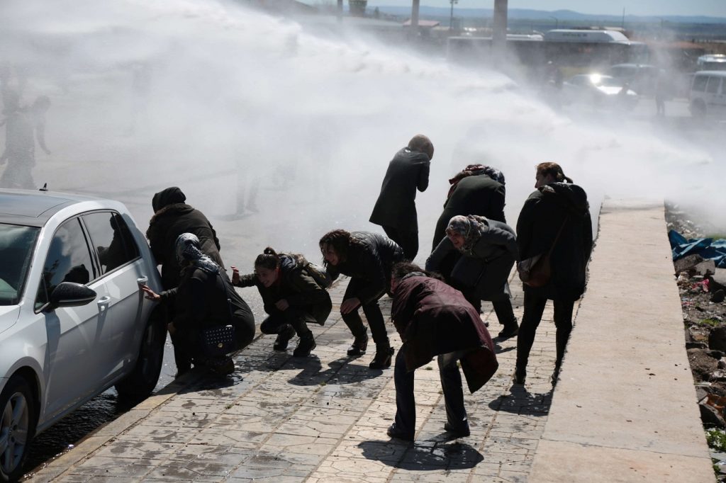 Τουρκία: Σοβαρά επεισόδια και συγκρούσεις μετά την αυτοκτονία ενός Κούρδου κρατουμένου (φωτο)