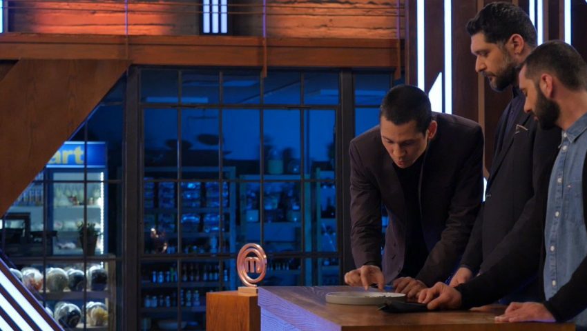 Μπουρλότο: Το πιο καυτό πιάτο του MasterChef καίει τους κριτές και βάζει φωτιά στο Twitter