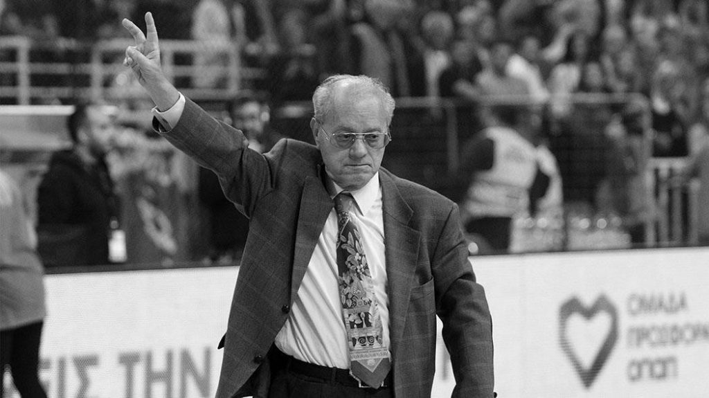 «Ανατρίχιασε» το ΟΑΚΑ στην ενός λεπτού σιγή για τον Θανάση…