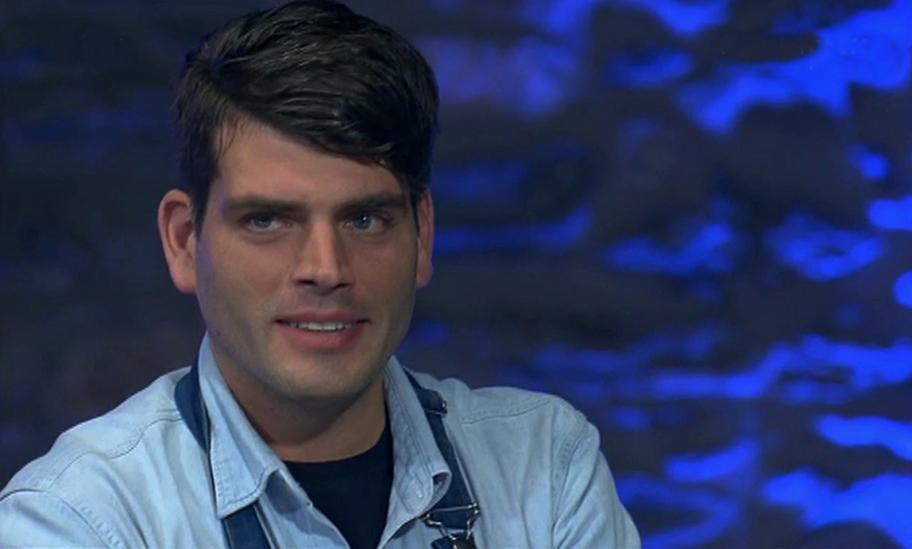 MasterChef: «Έκανε παιχνίδι» ο «Κρατς» με τις αεροσυνοδούς- Η επική ατάκα του και οι αντιδράσεις (βίντεο)