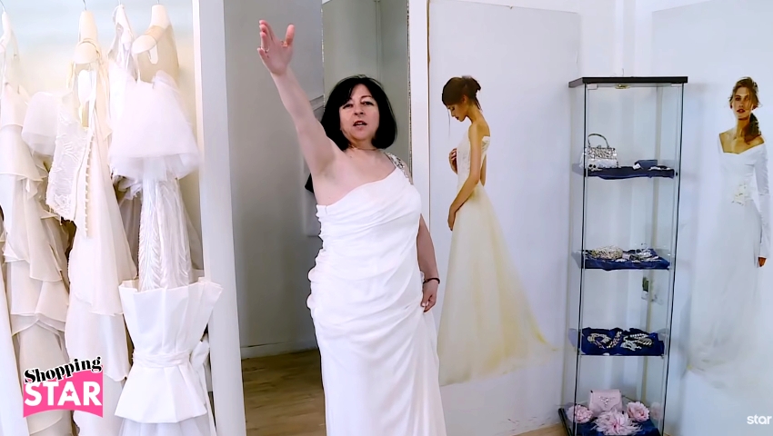 Τους τρέλανε: Η κακιασμένη Θεά του Shopping Star ερμηνεύει τις «Σκύλες της Λύσσας»! (βίντεο)