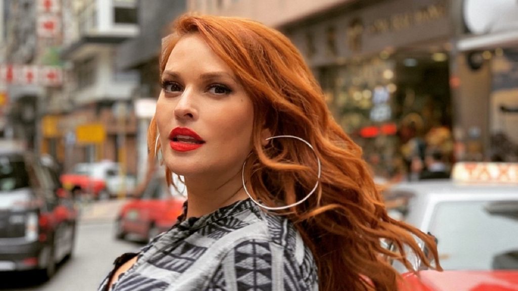 Σίσσυ Χρηστίδου: «Πριν πολλά χρόνια ήμουν πολύ κρυφοκαψούρα με τον Πέτρο Κωστόπουλο» (βίντεο)